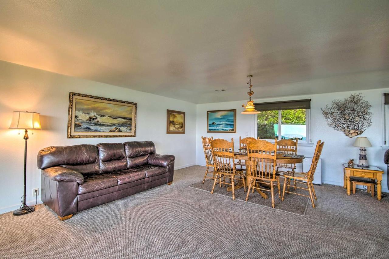 Cliffside Lighthouse Beach Home With Ocean View クースベイ エクステリア 写真