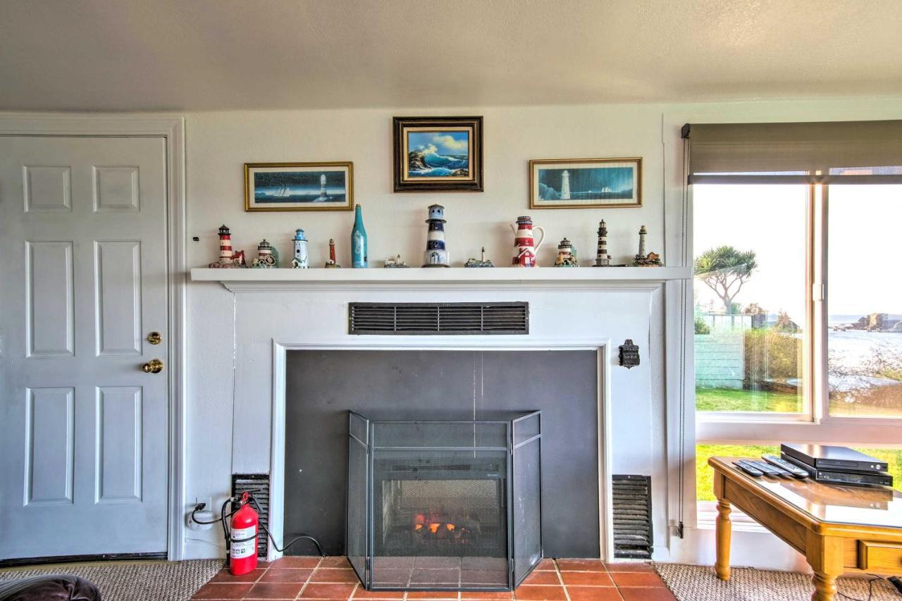 Cliffside Lighthouse Beach Home With Ocean View クースベイ エクステリア 写真